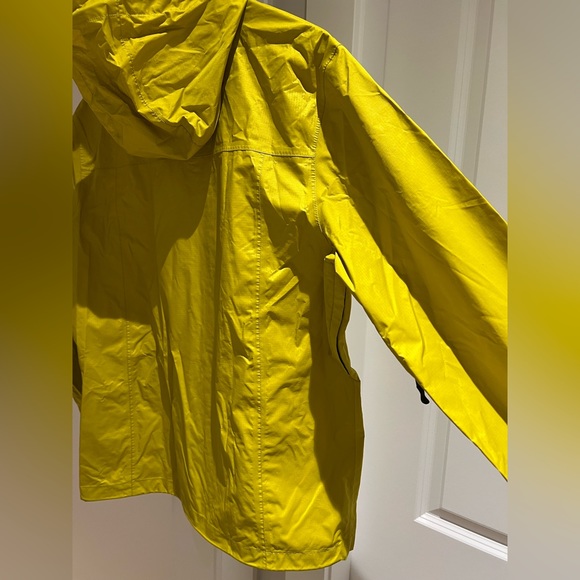 McKinley Rain Aquamax Jacket (Size: M) - Picture 10 of 12